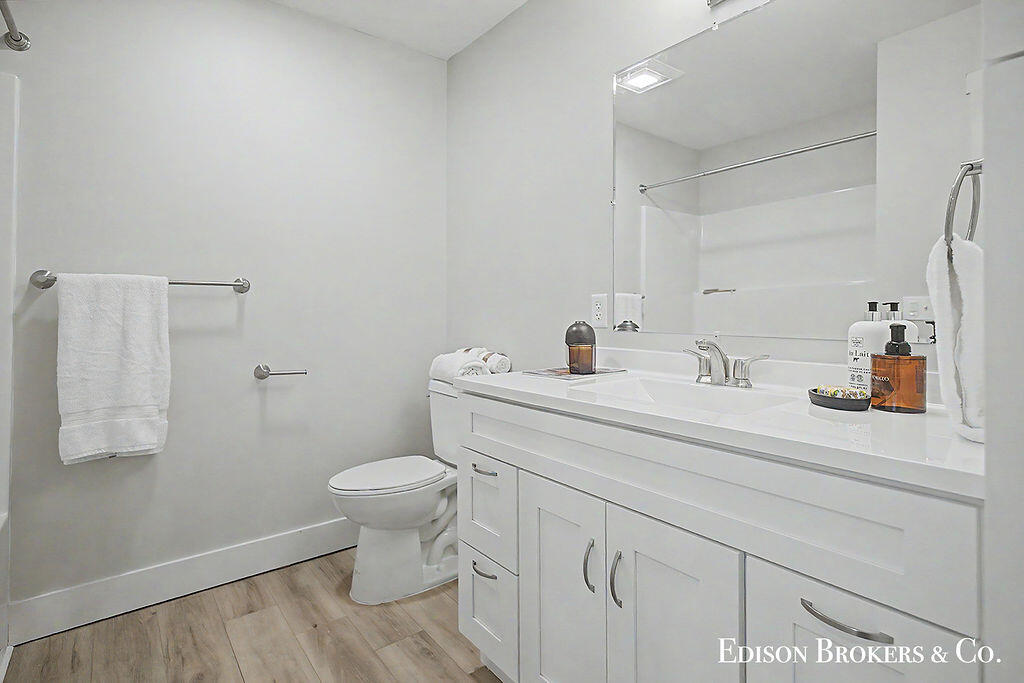 440 Pleasant Street Property Photo 26