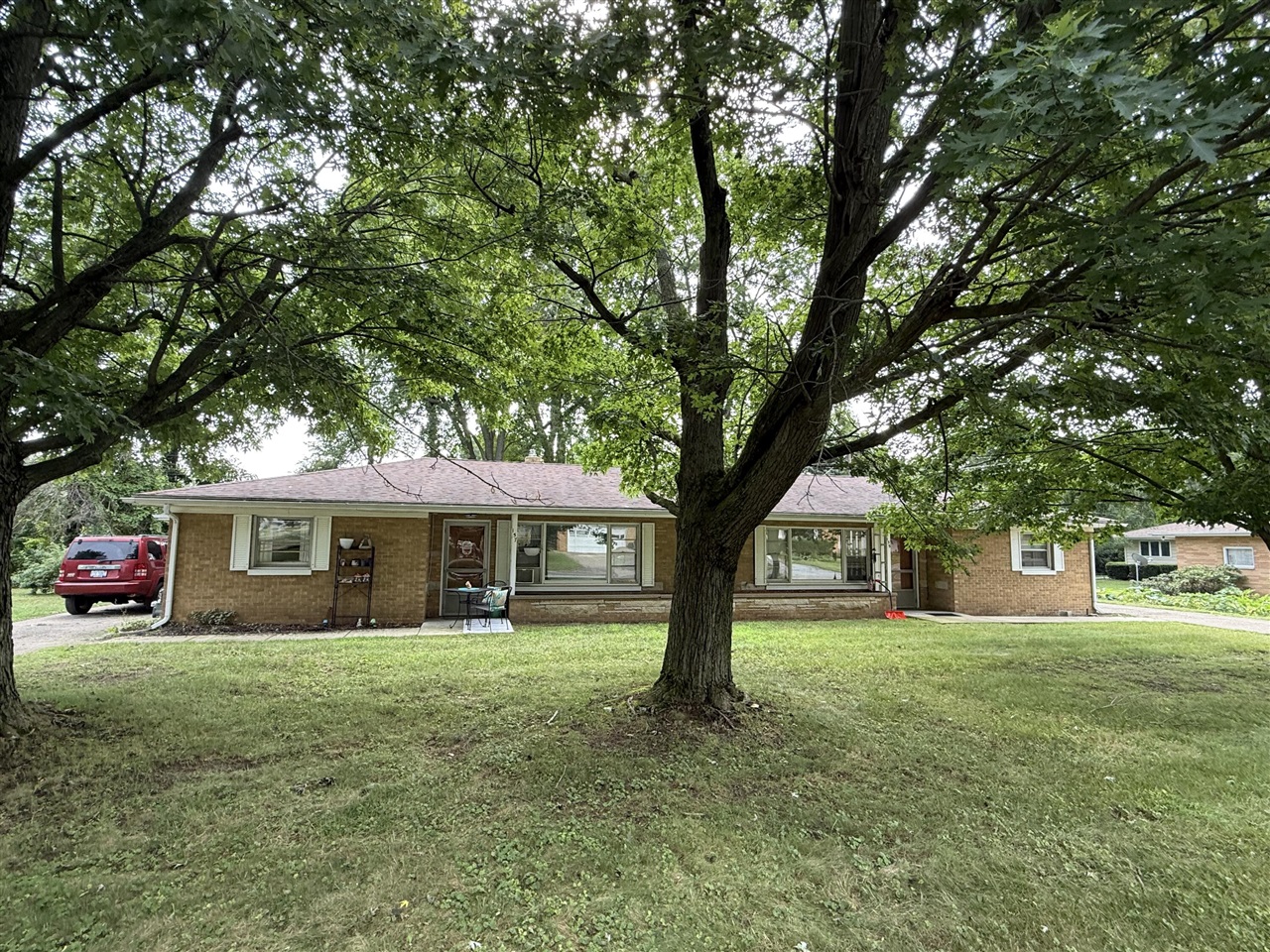 157 Elvern Drive Property Photo 1