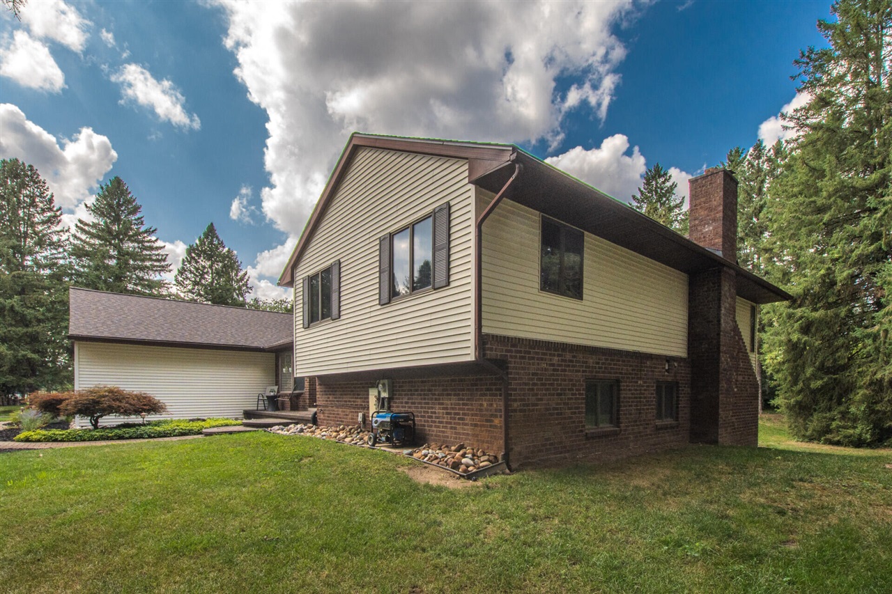 12575 Green Tree Trail Property Photo 3