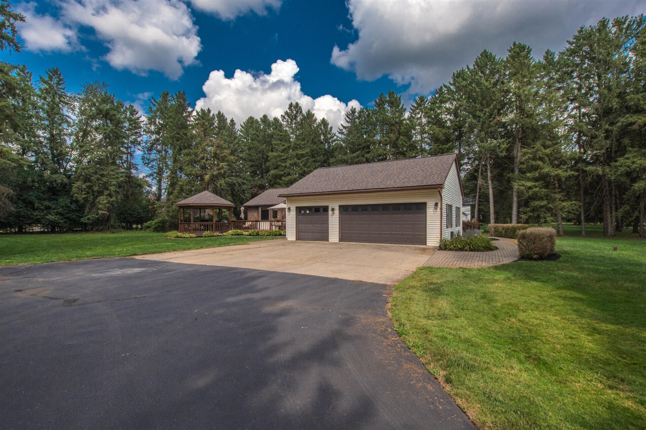 12575 Green Tree Trail Property Photo 5