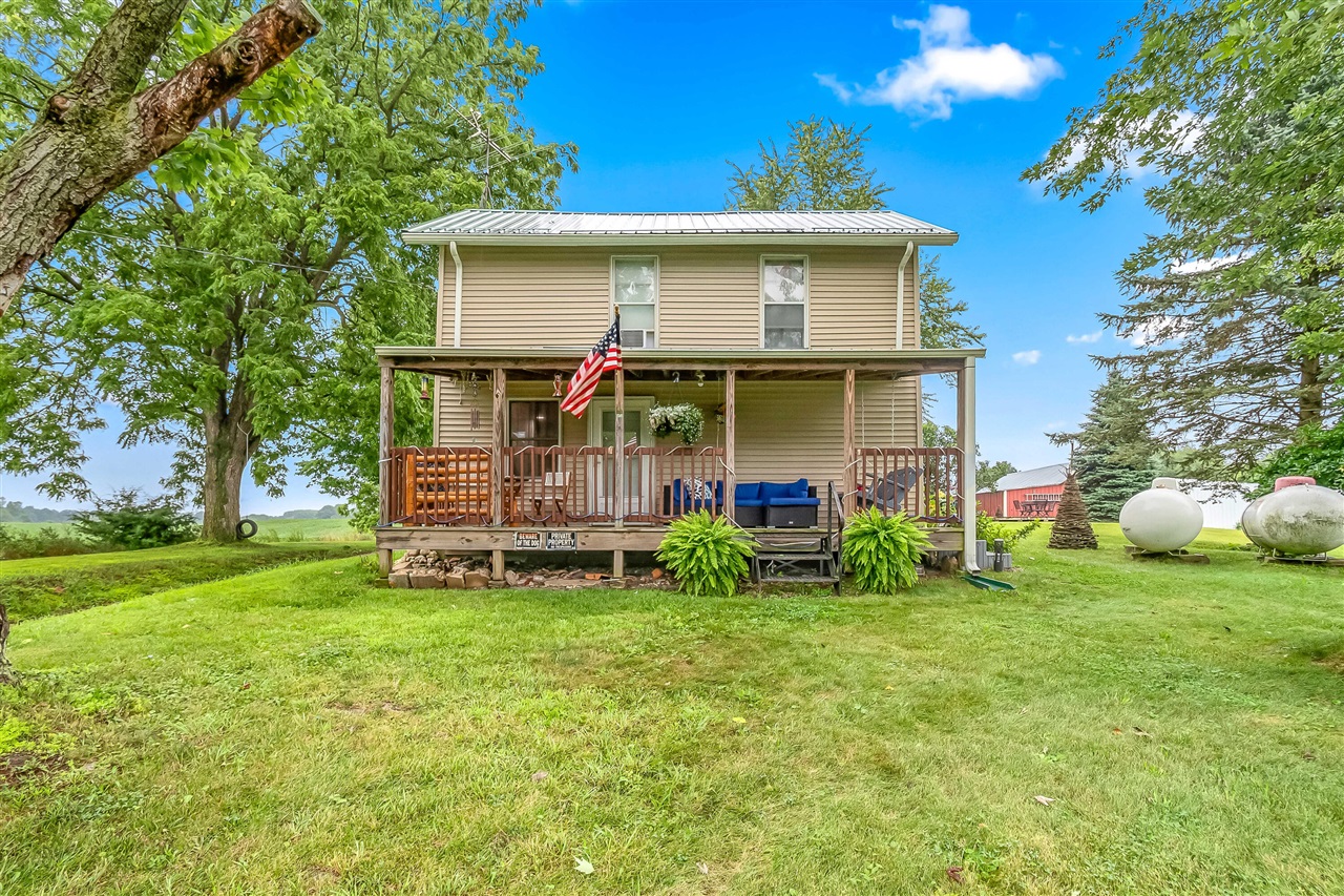 10303 Grass Lake Road Property Photo 2
