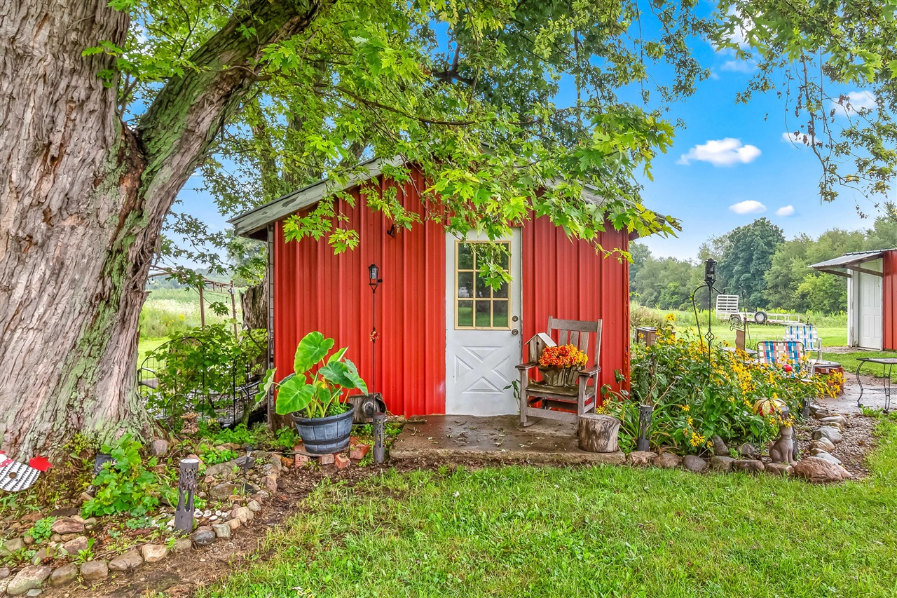 10303 Grass Lake Road Property Photo 26