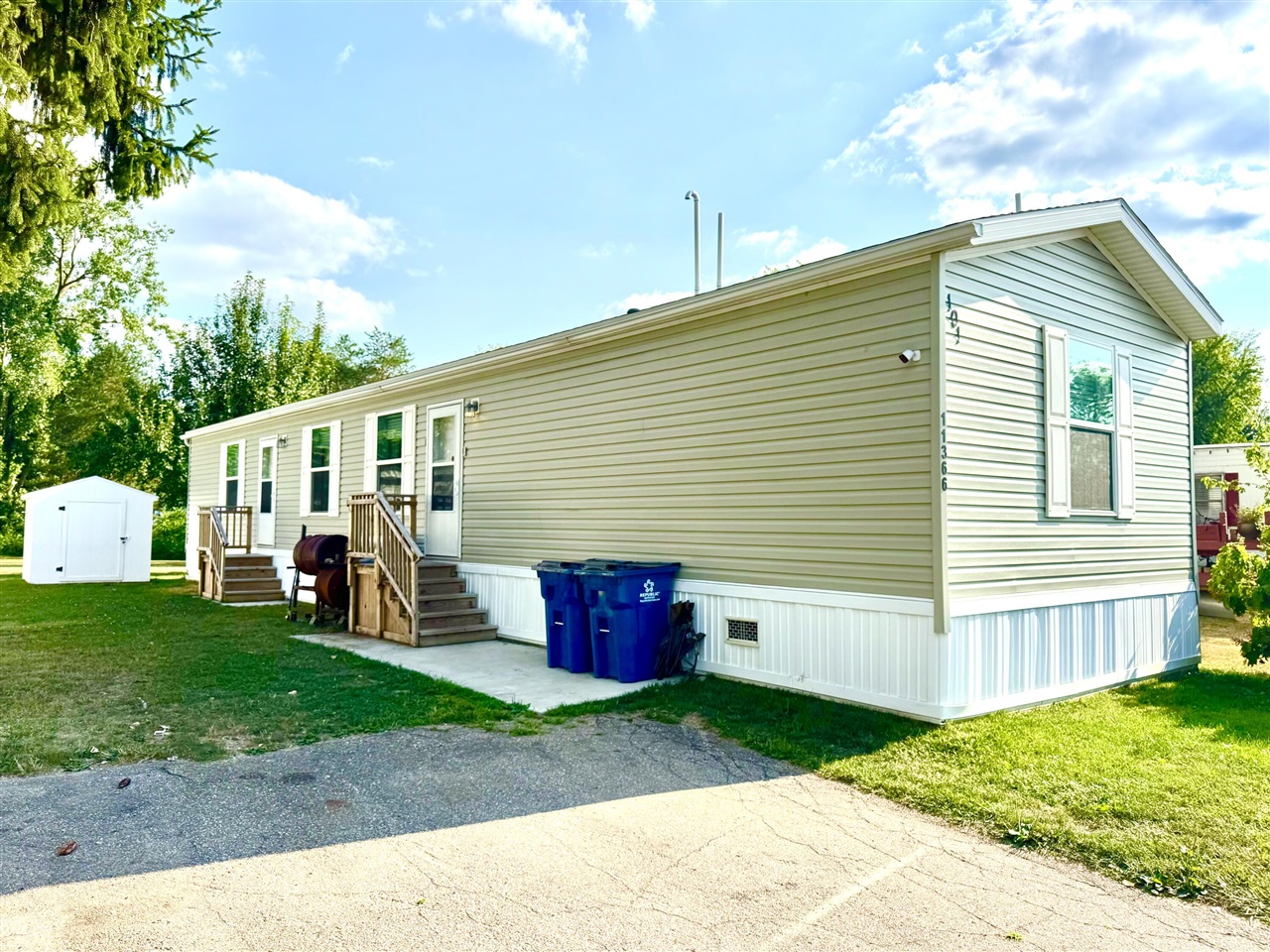11366 Greenfield Drive Property Photo 1
