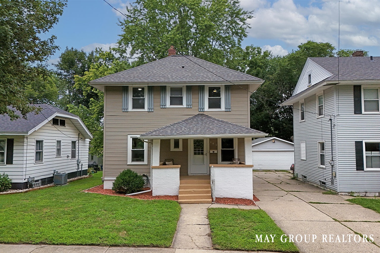 143 Burr Oak Street Property Photo 2