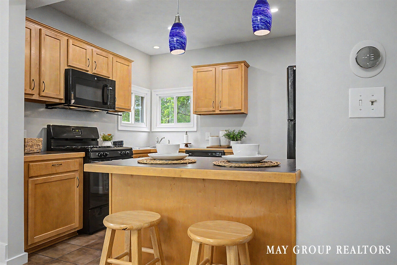 143 Burr Oak Street Property Photo 16
