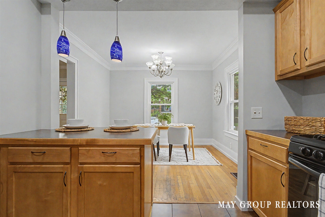143 Burr Oak Street Property Photo 20