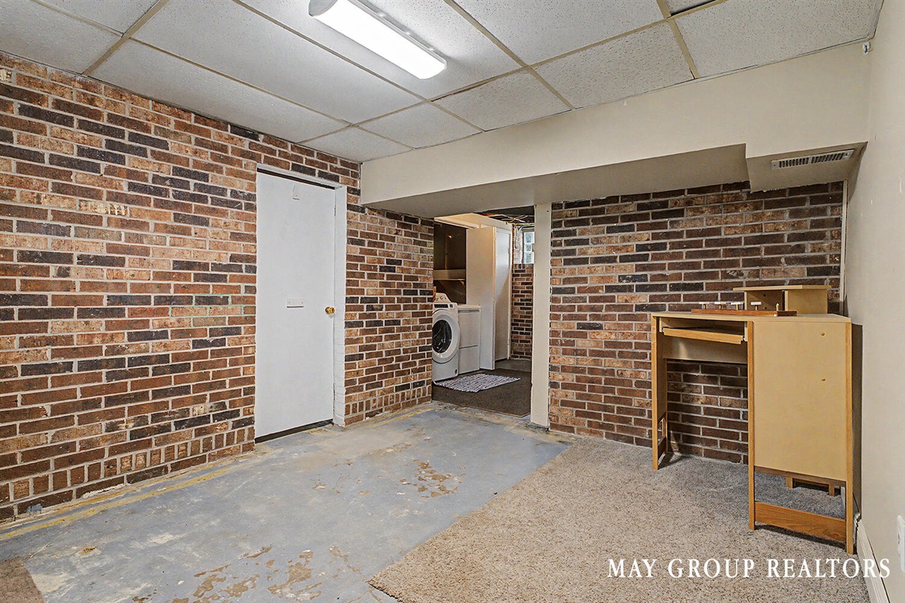 143 Burr Oak Street Property Photo 35
