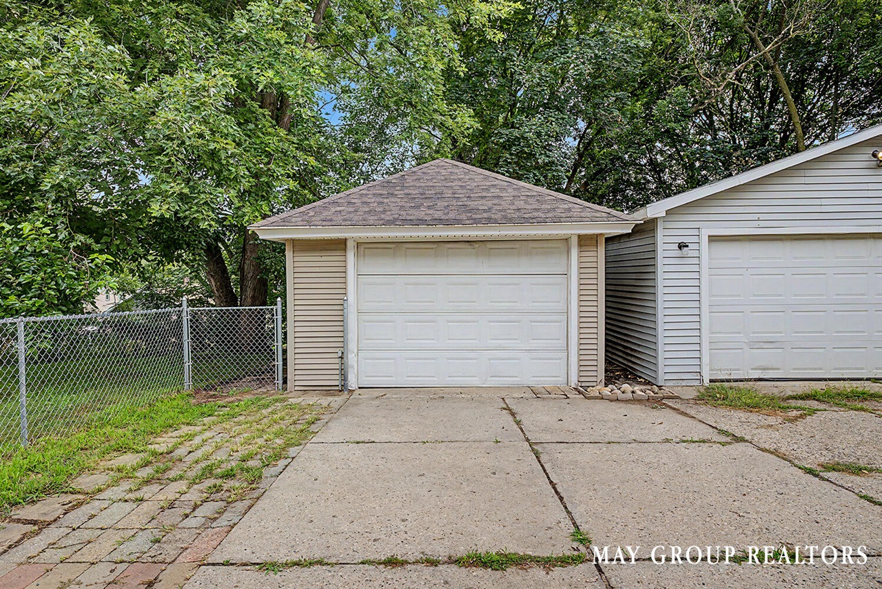 143 Burr Oak Street Property Photo 39