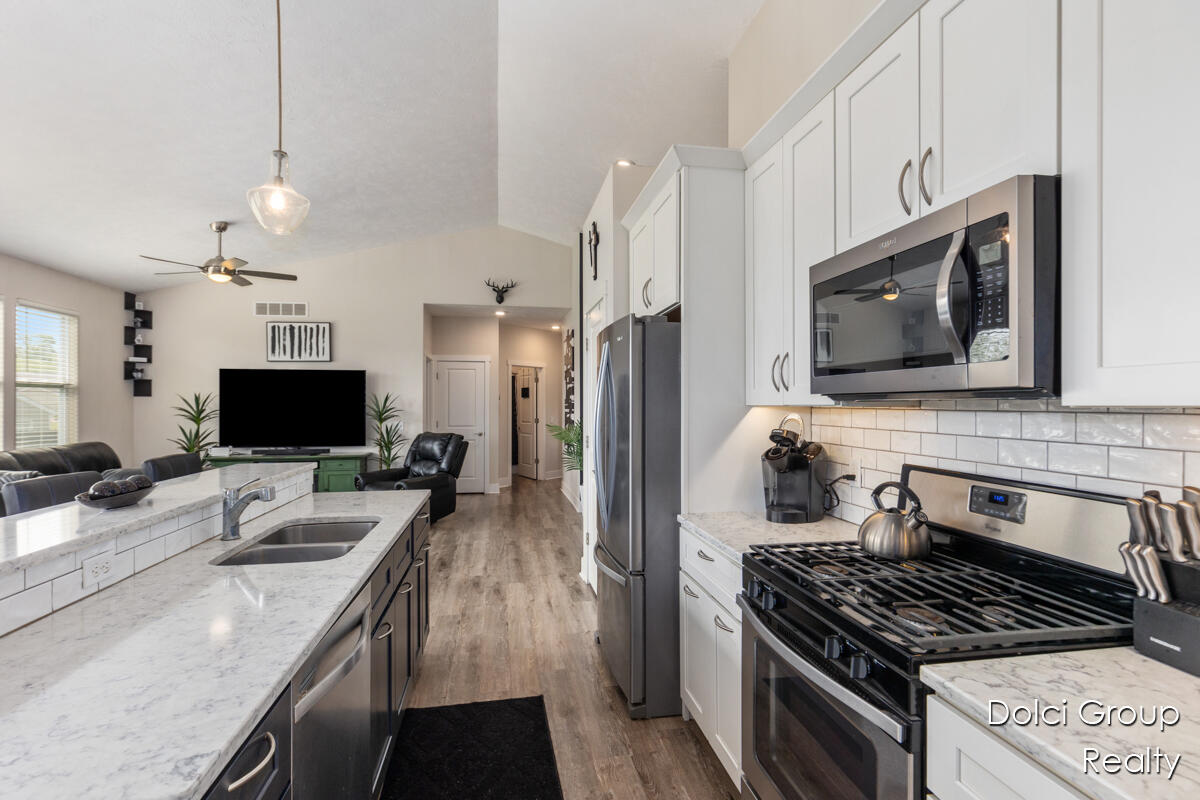 4208 Shetland Drive Property Photo 13