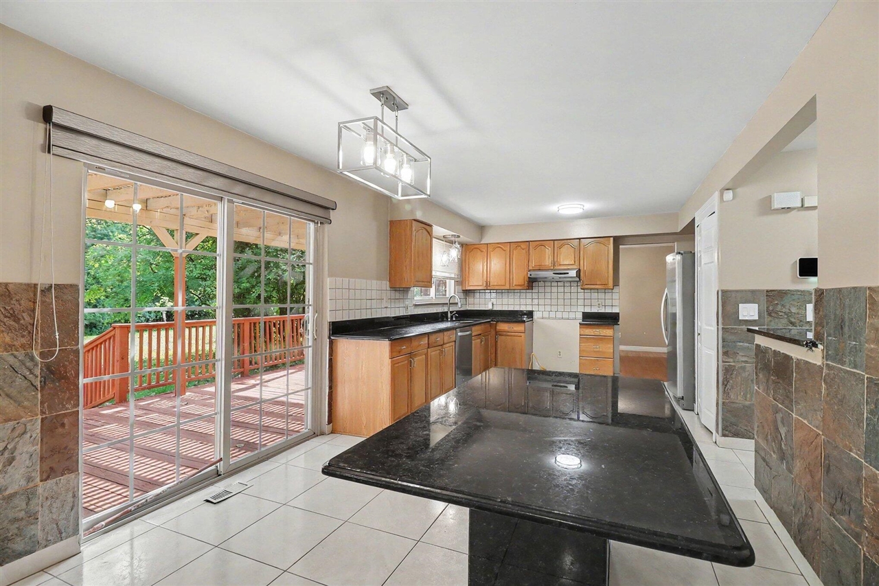 6021 Fairbrook Drive Property Photo 12