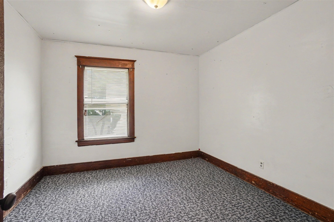 727 Nw 6th Street Property Photo 6