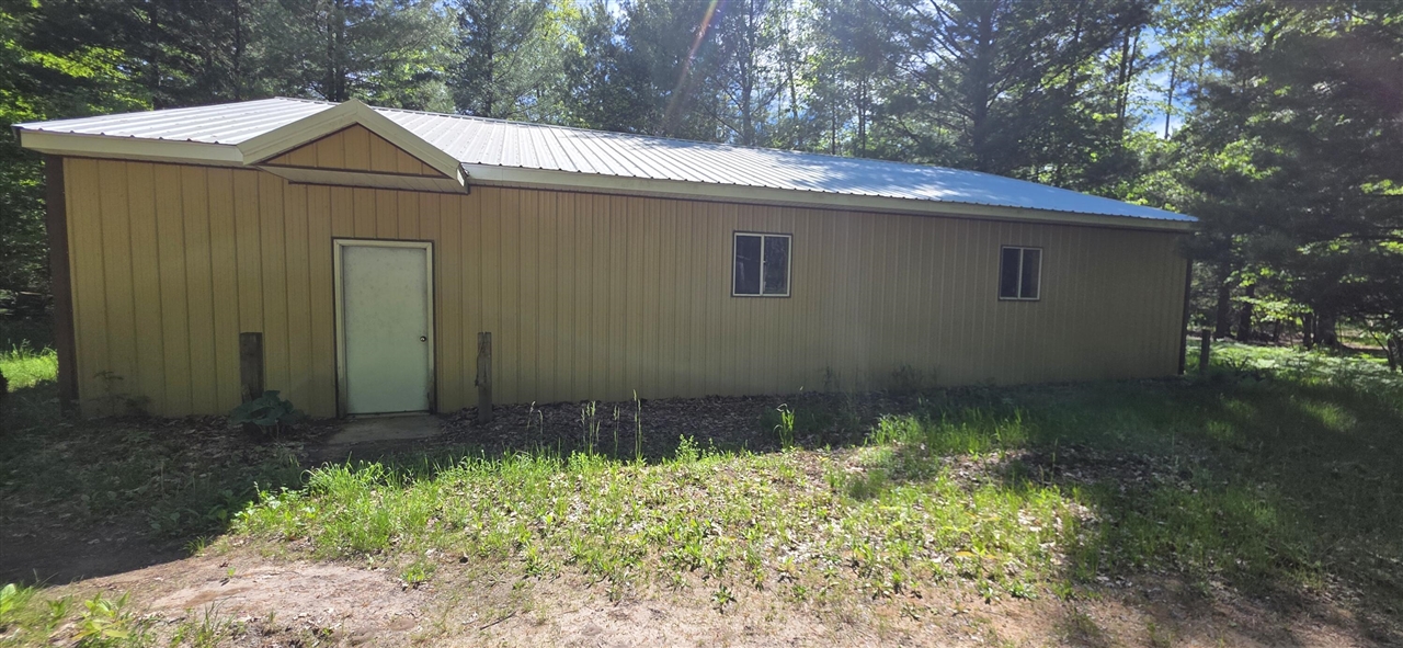 4869 E Free Soil Road Property Photo 2
