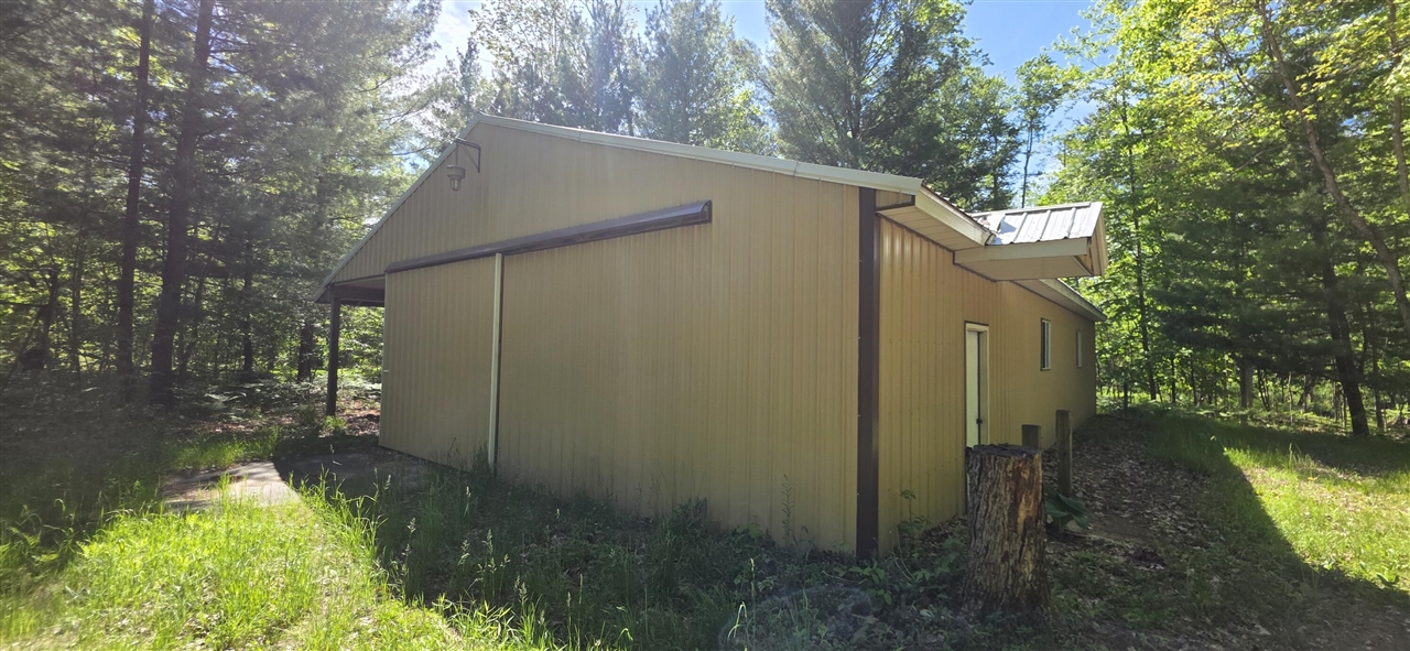 4869 E Free Soil Road Property Photo 3