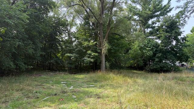 723 Sumner Avenue Property Photo 3