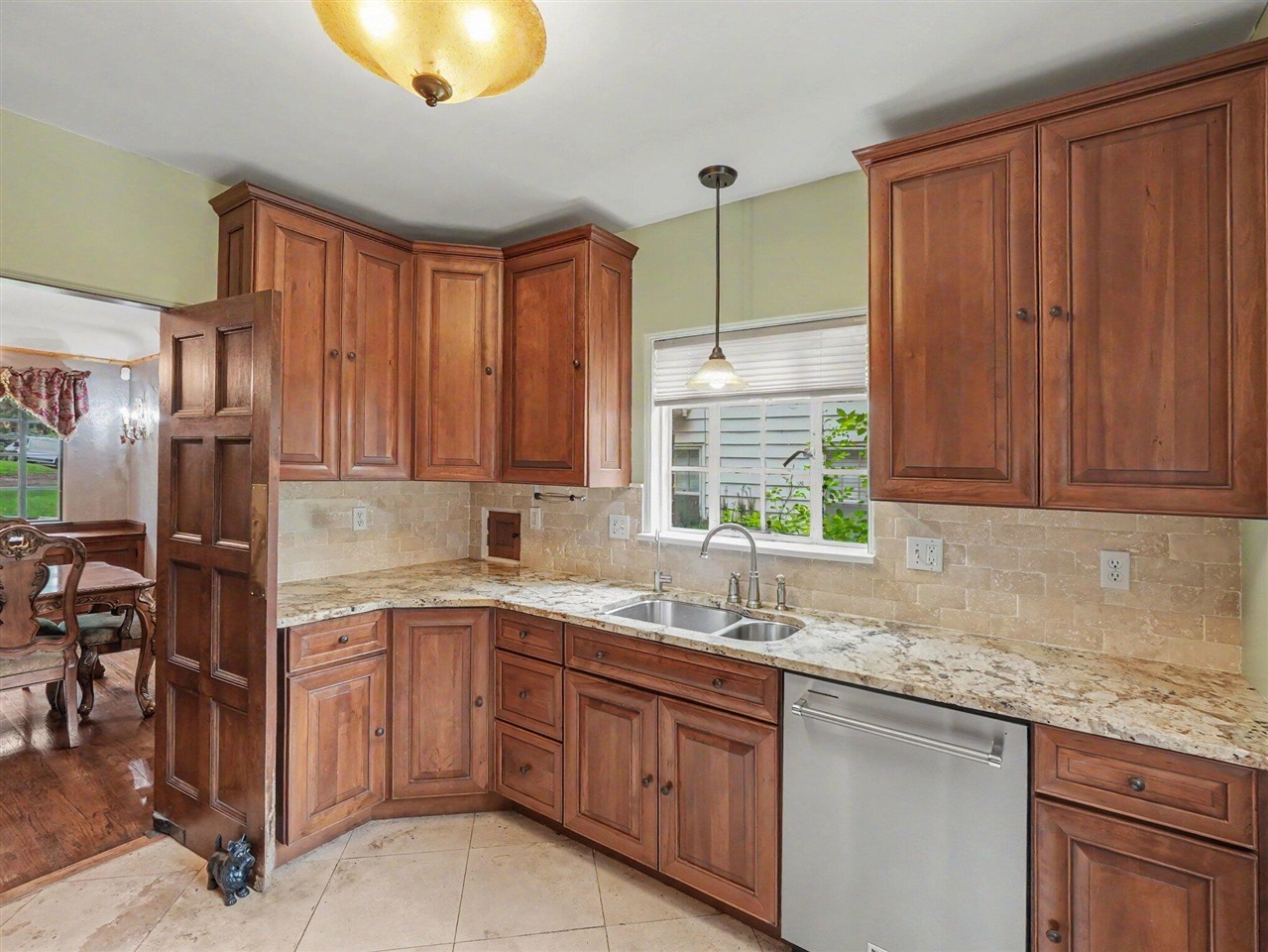 903 Briarcliff Road Property Photo 7