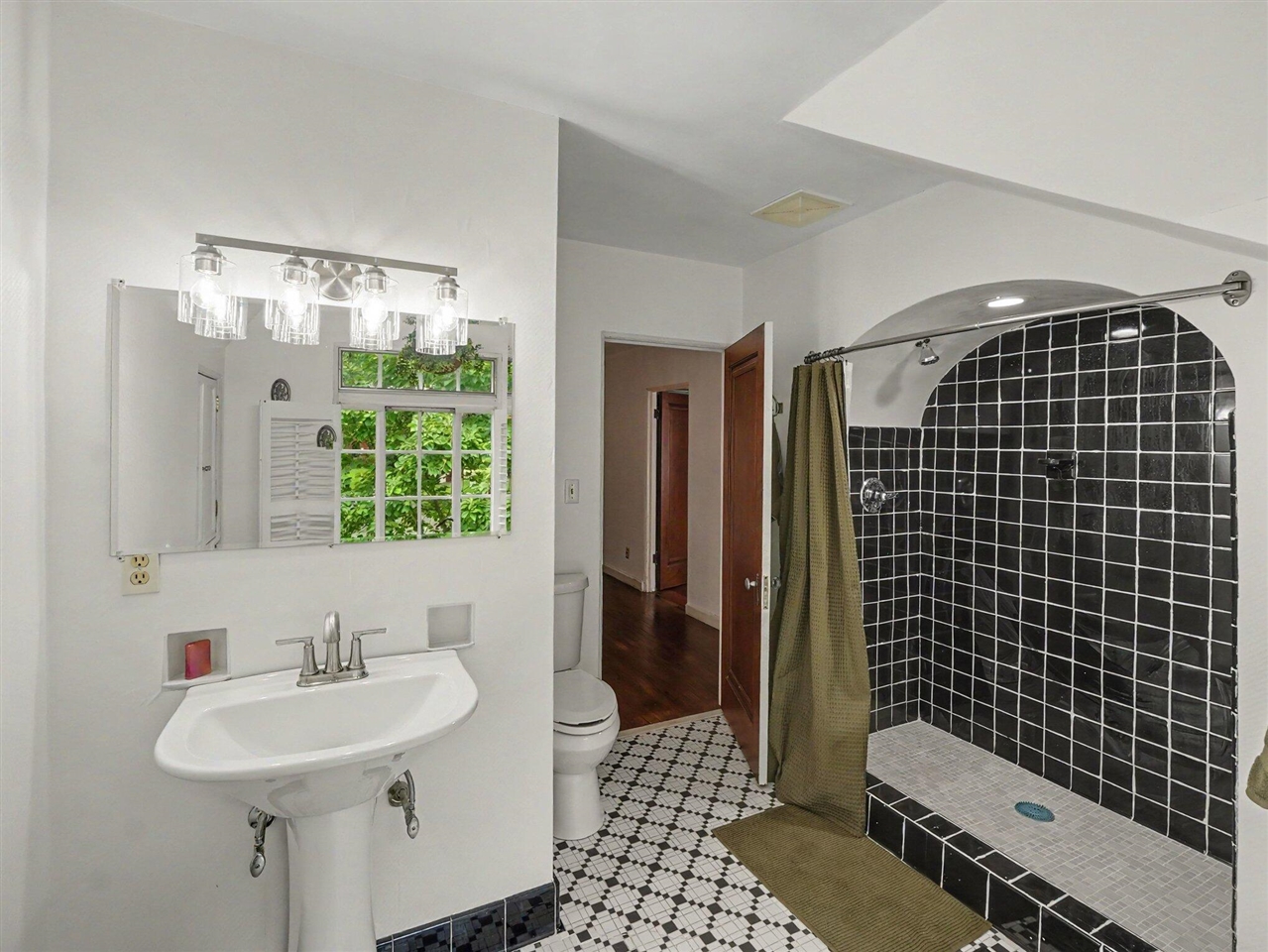 903 Briarcliff Road Property Photo 20