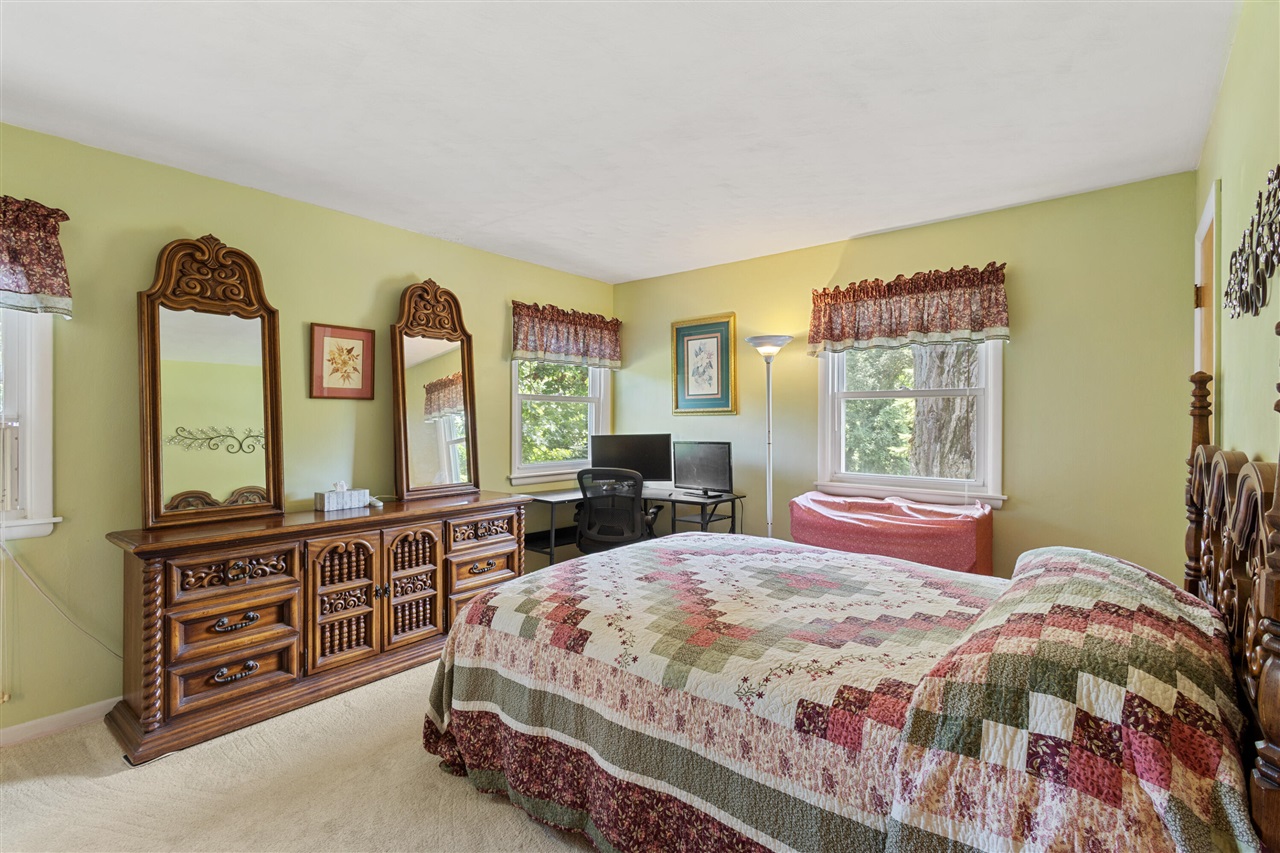 10426 Douglas Avenue Property Photo 13