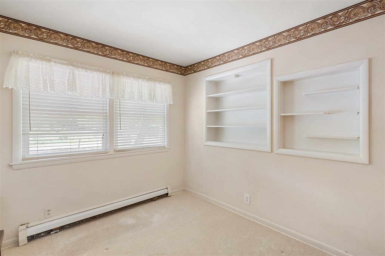 10426 Douglas Avenue Property Photo 17