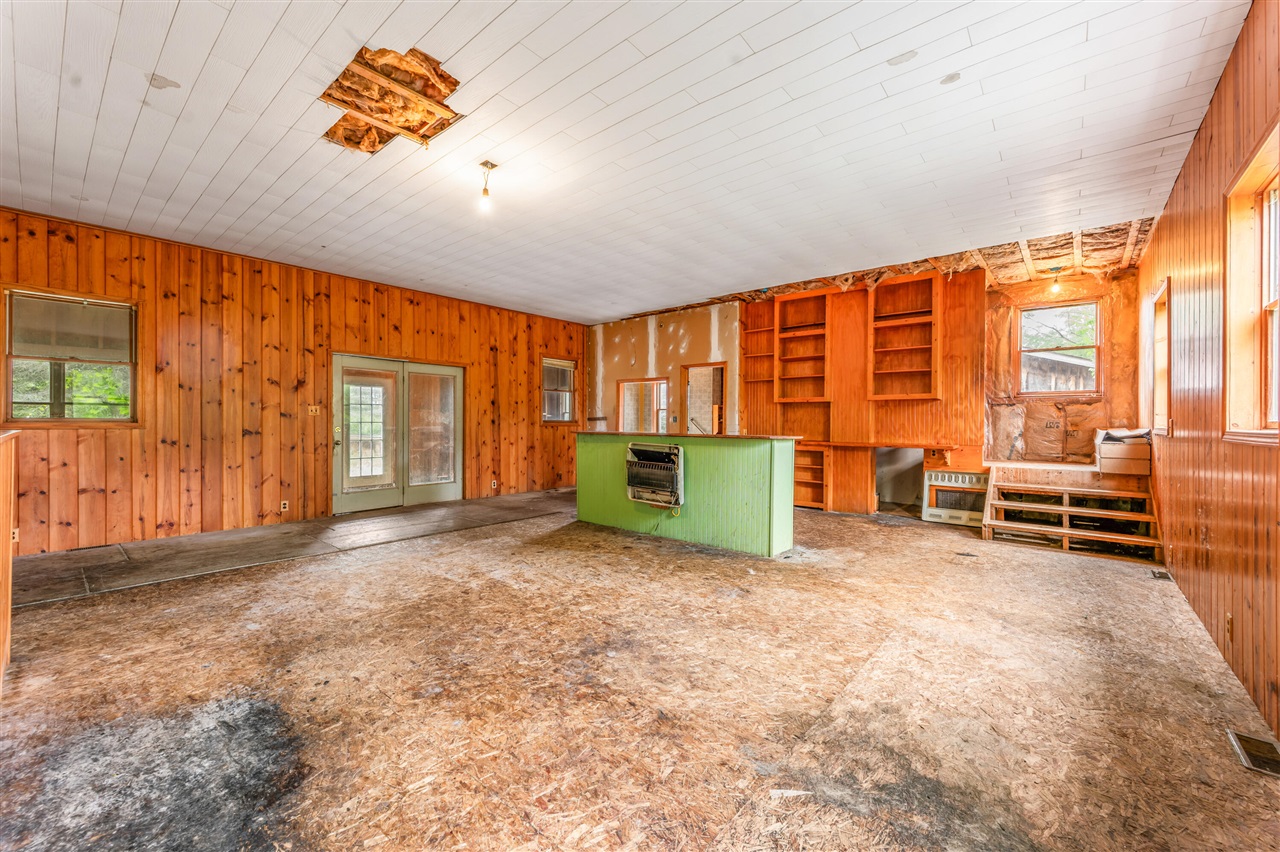 6373 19 Mile Road Property Photo 10