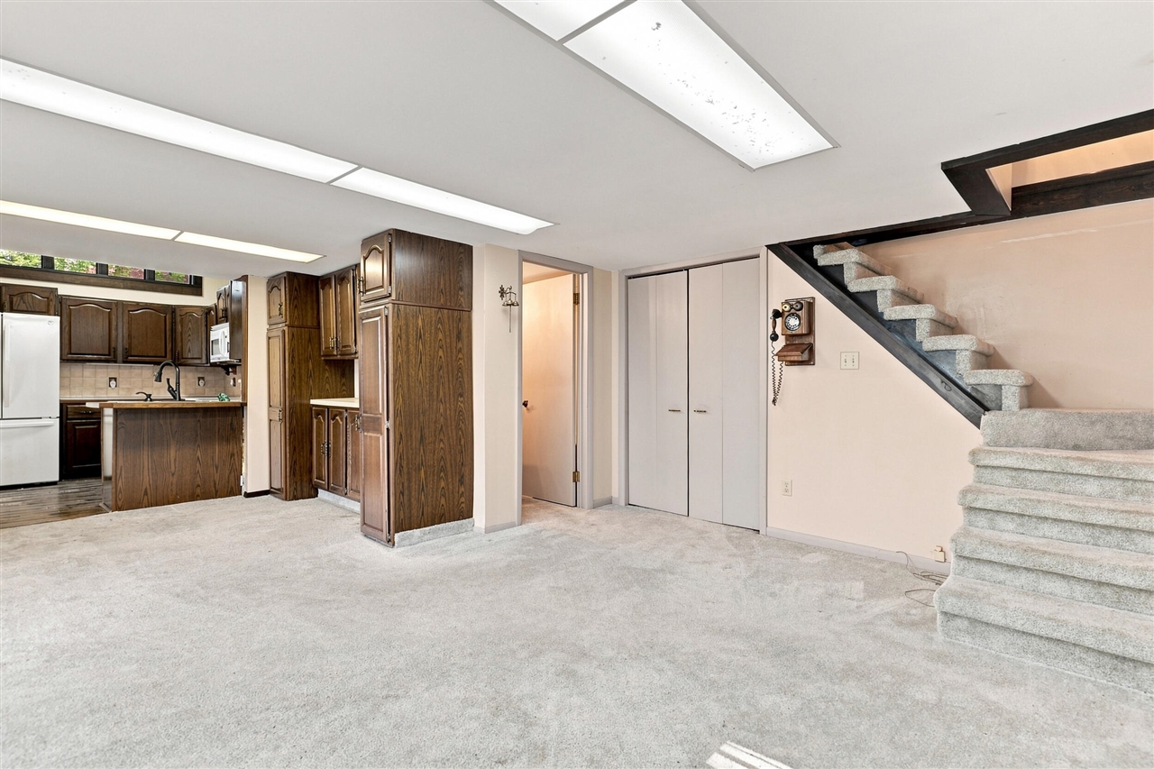 18934 Hillview Boulevard Property Photo 18