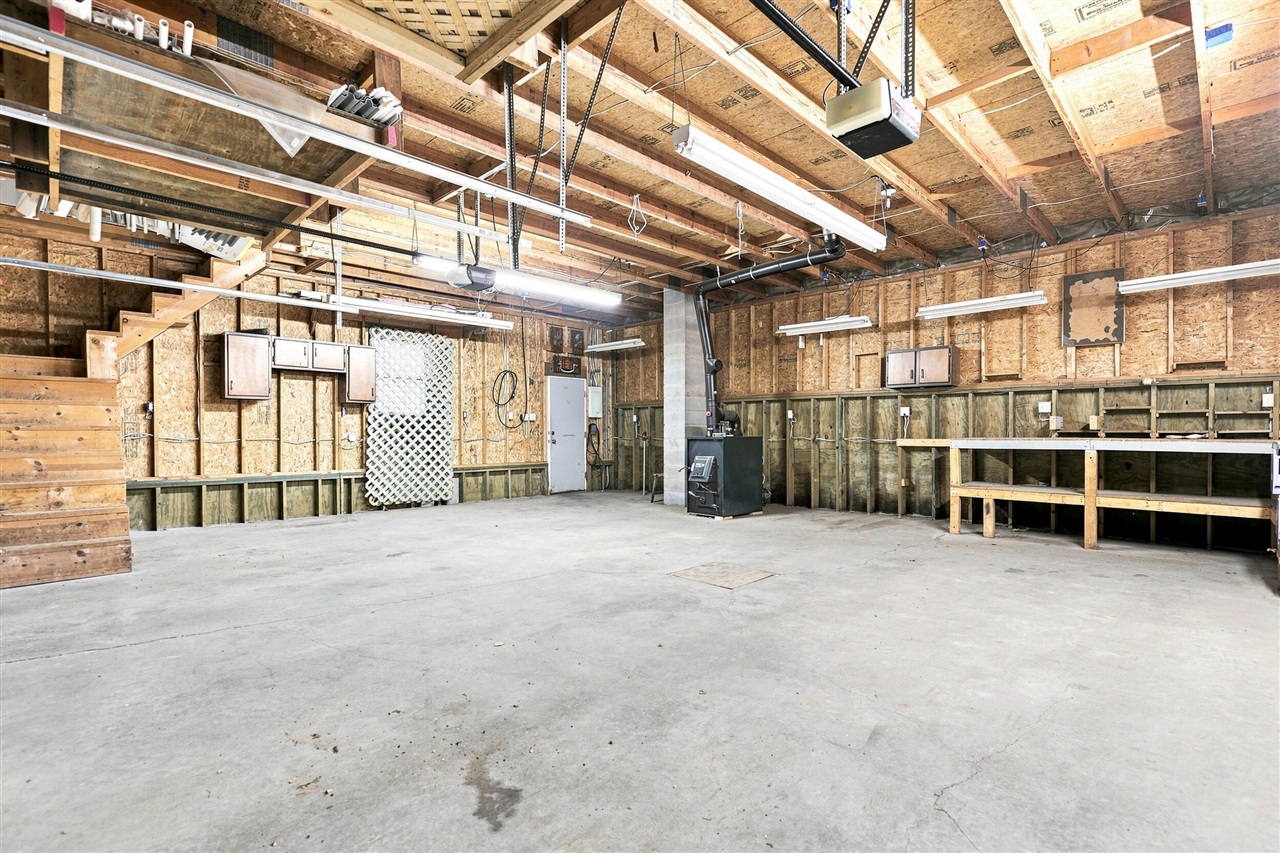 18934 Hillview Boulevard Property Photo 38
