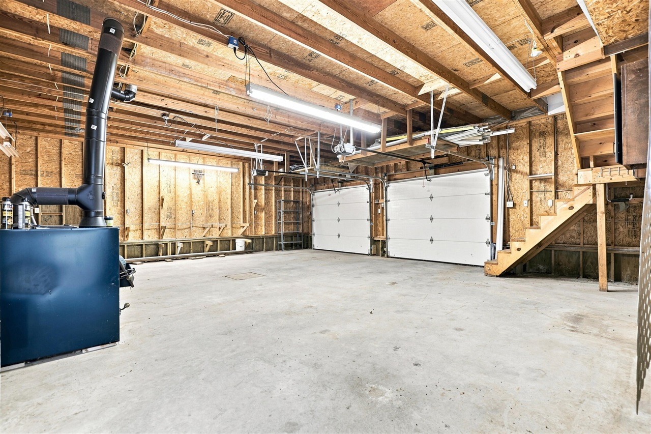 18934 Hillview Boulevard Property Photo 39