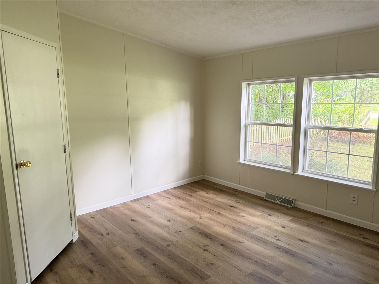 3084 S Pipestone Road Property Photo 13