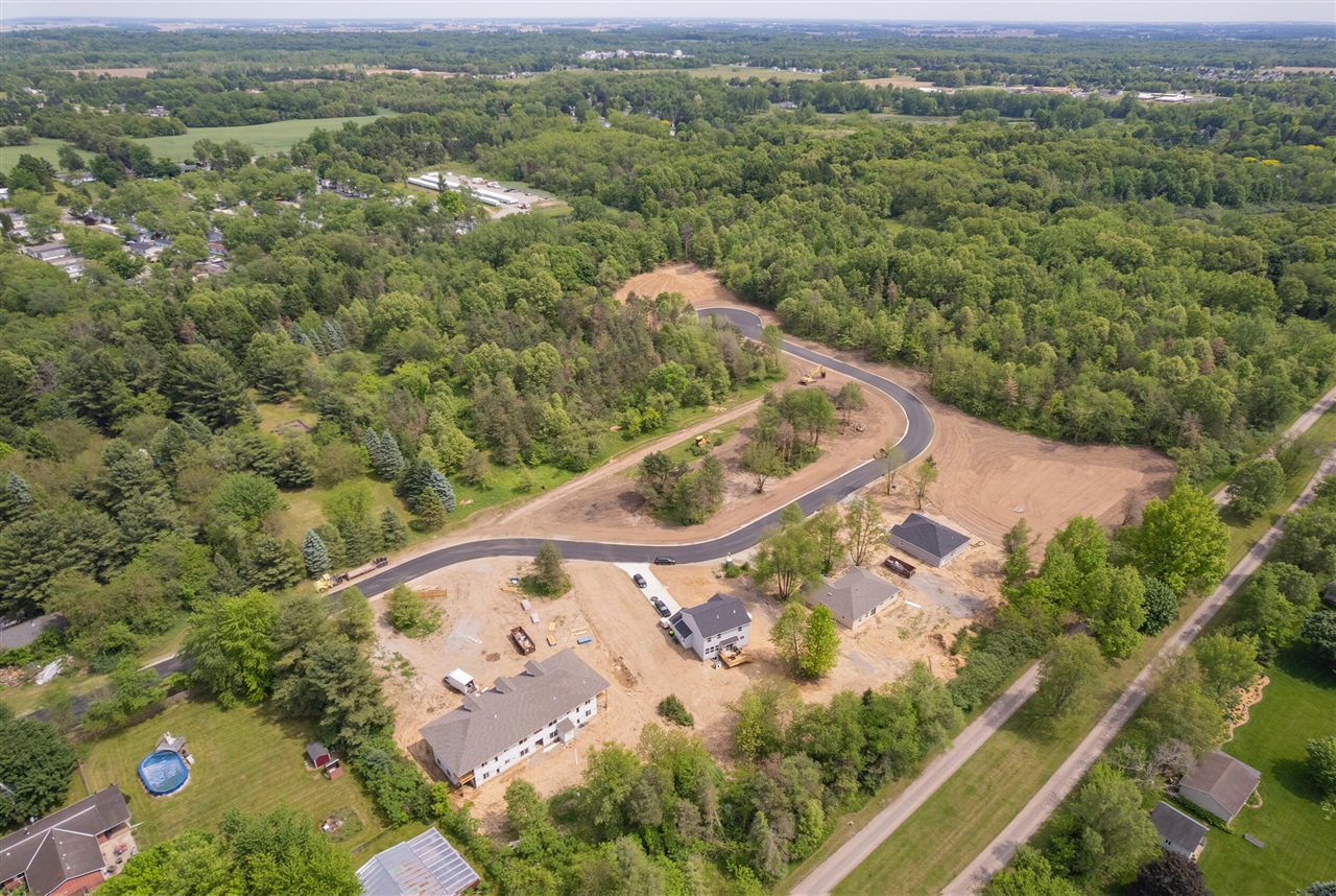 9 Gady Pines Drive Property Photo 4