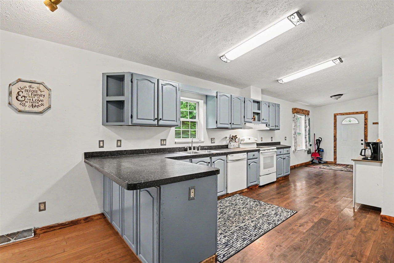 6113 102nd Avenue Property Photo 11