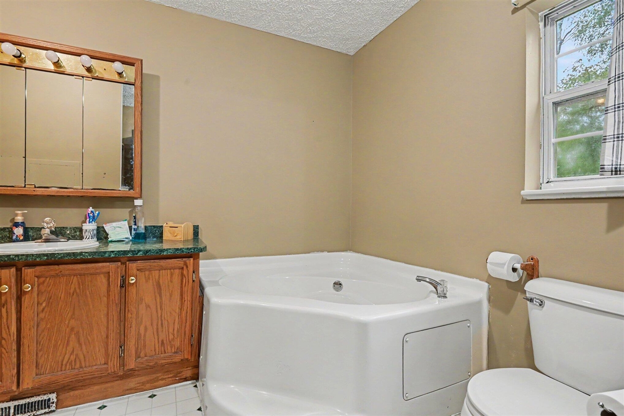 6113 102nd Avenue Property Photo 18