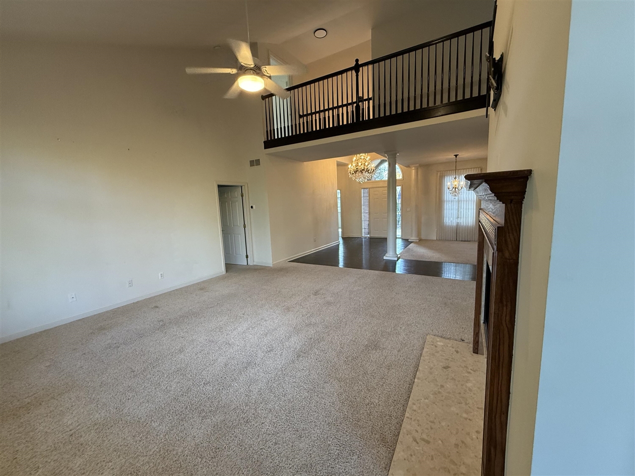 18145 Shoreline Court Property Photo 8