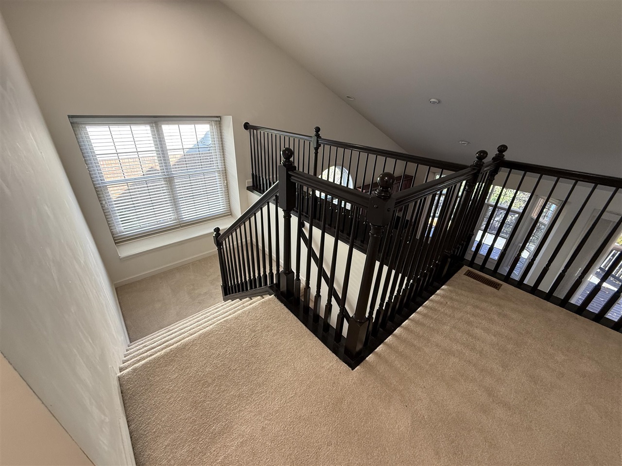 18145 Shoreline Court Property Photo 16