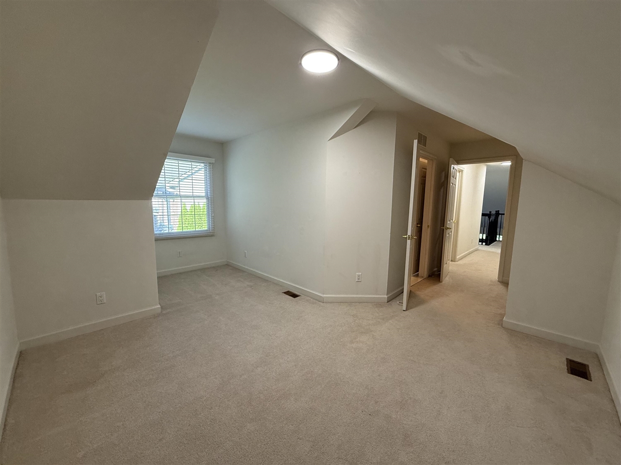 18145 Shoreline Court Property Photo 24