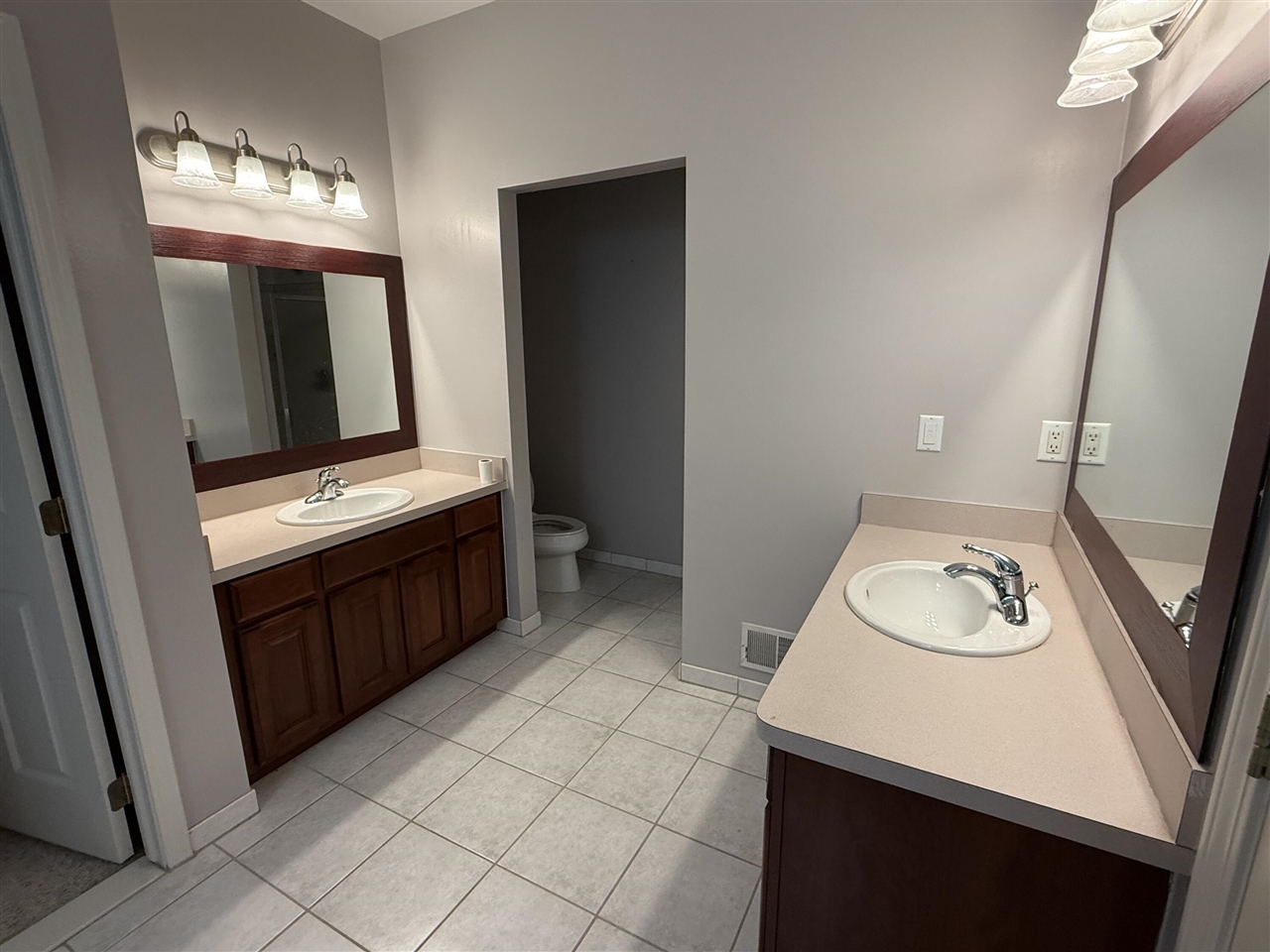 18145 Shoreline Court Property Photo 29