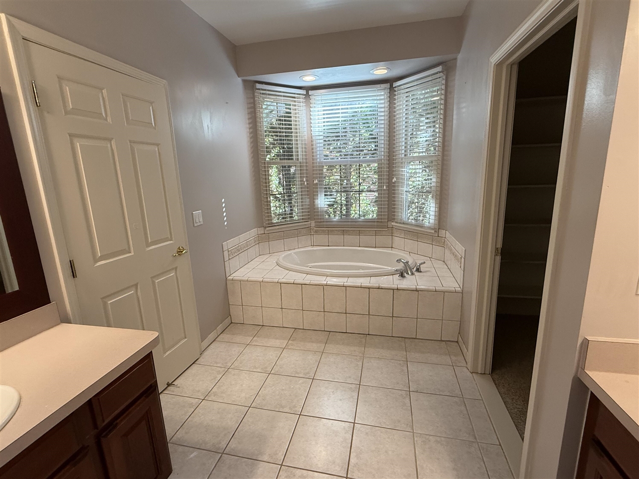 18145 Shoreline Court Property Photo 30