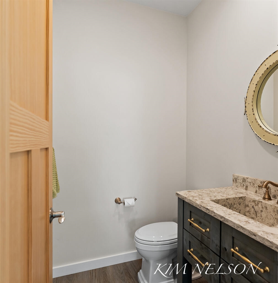 5768 South Shore Drive Property Photo 17
