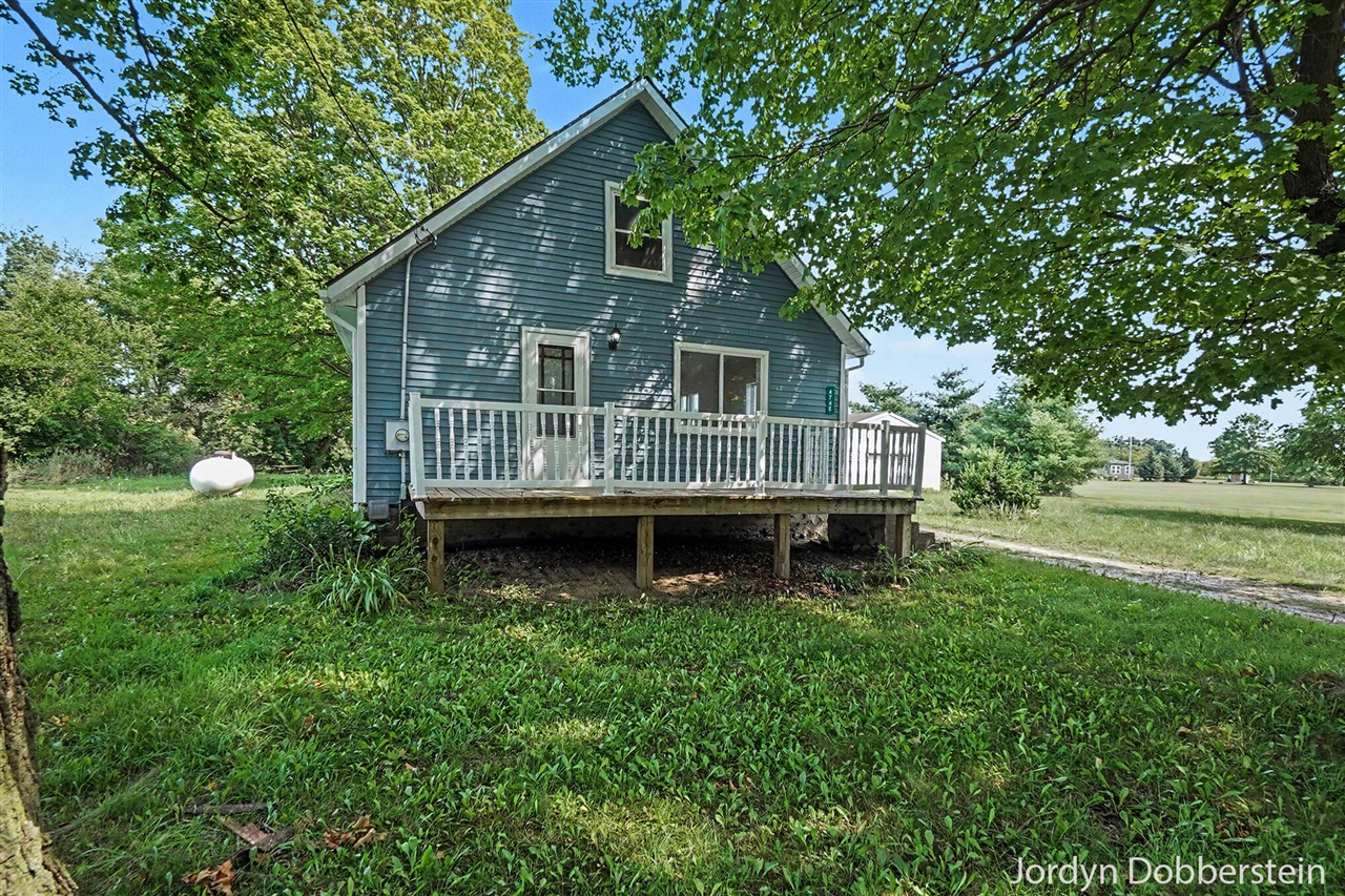 4748 Grove Street Property Photo 1