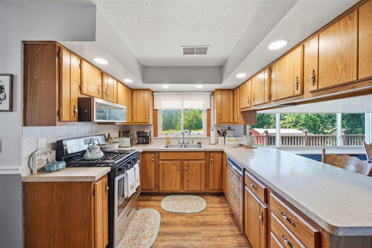 6060 Lansing Avenue Property Photo 11