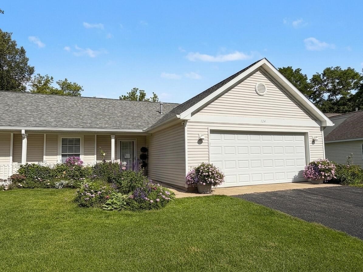 124 Depot Hill Court Property Photo 1