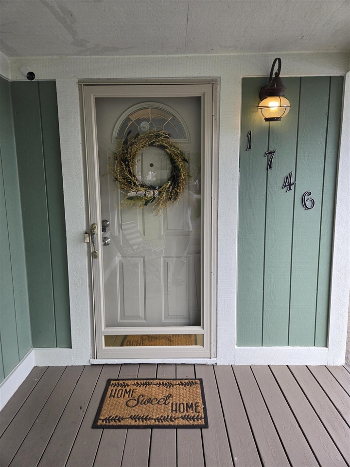 1746 Shankin Drive Property Photo 3