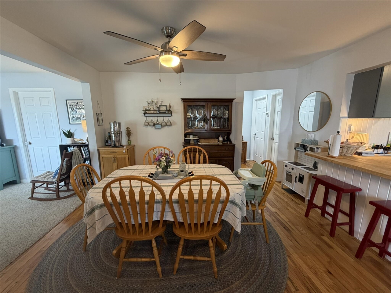 1746 Shankin Drive Property Photo 9