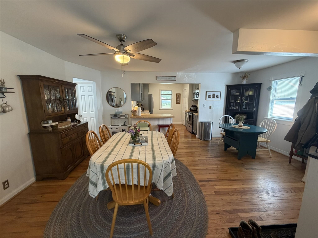 1746 Shankin Drive Property Photo 10