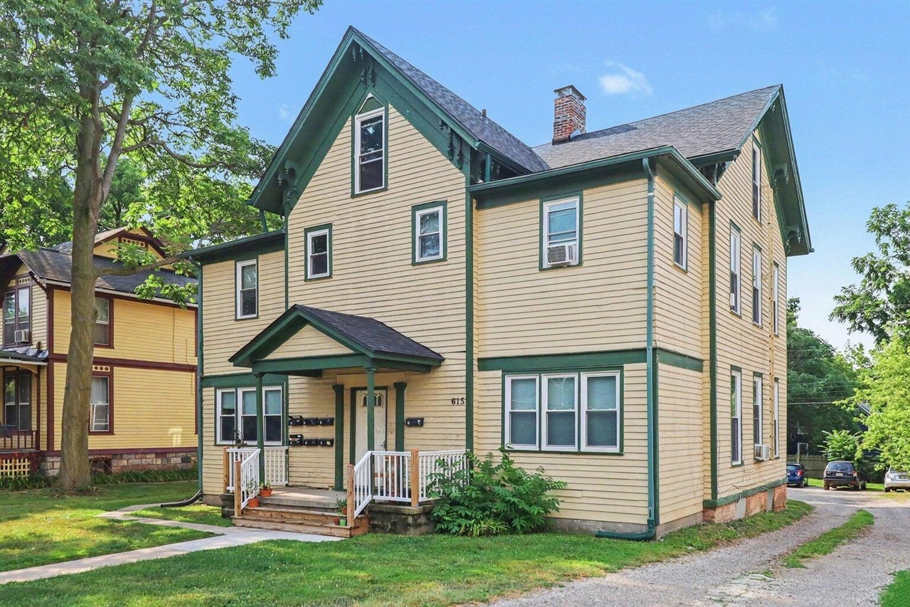 615 Pearl Street Property Photo 1