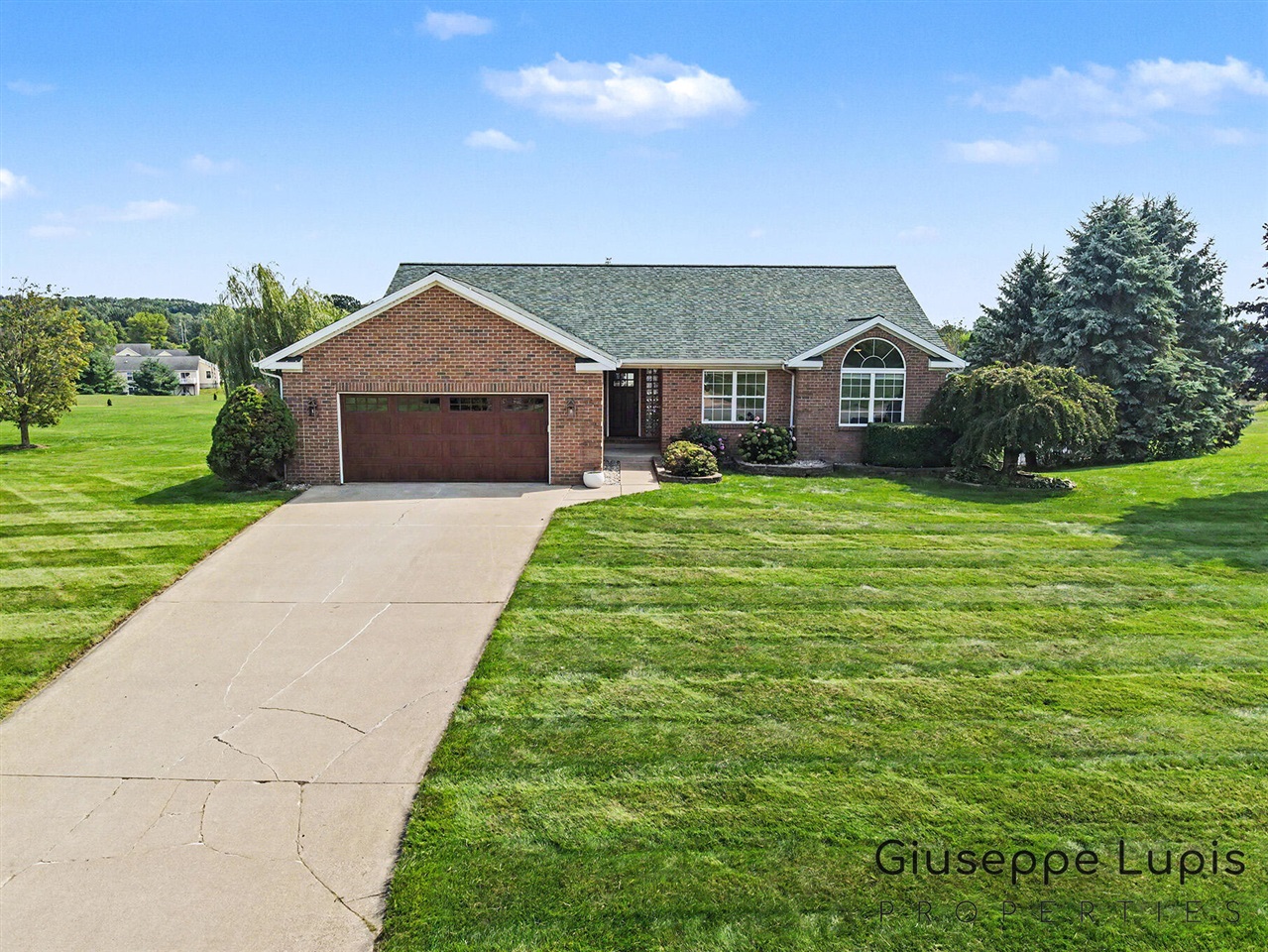 5870 Terrace Ridge Drive Property Photo 1
