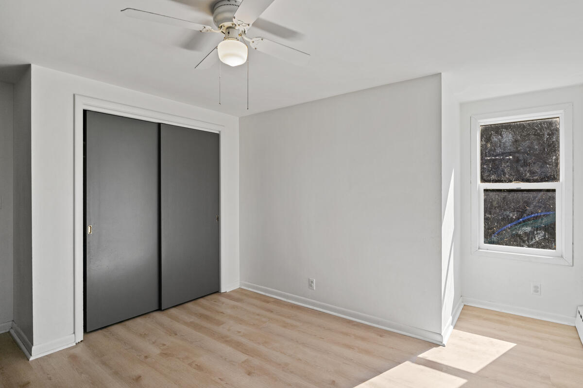 6830 S Warner Avenue Property Photo 25