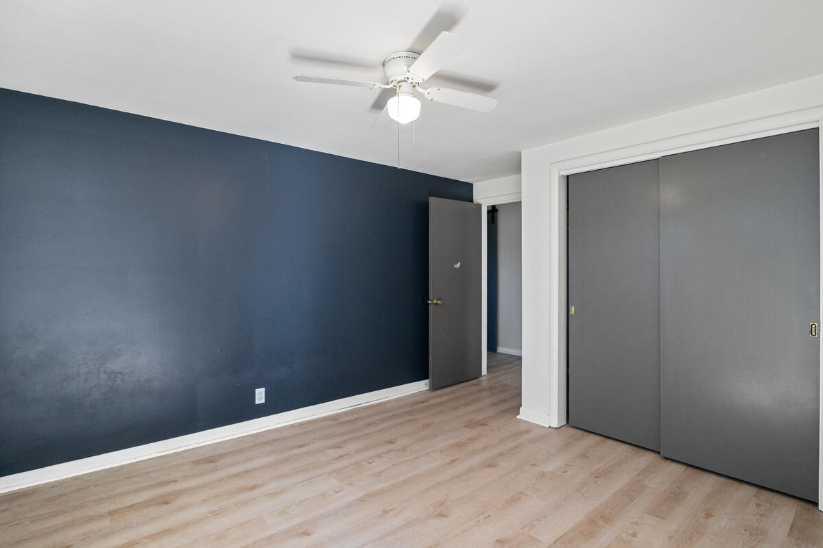 6830 S Warner Avenue Property Photo 26