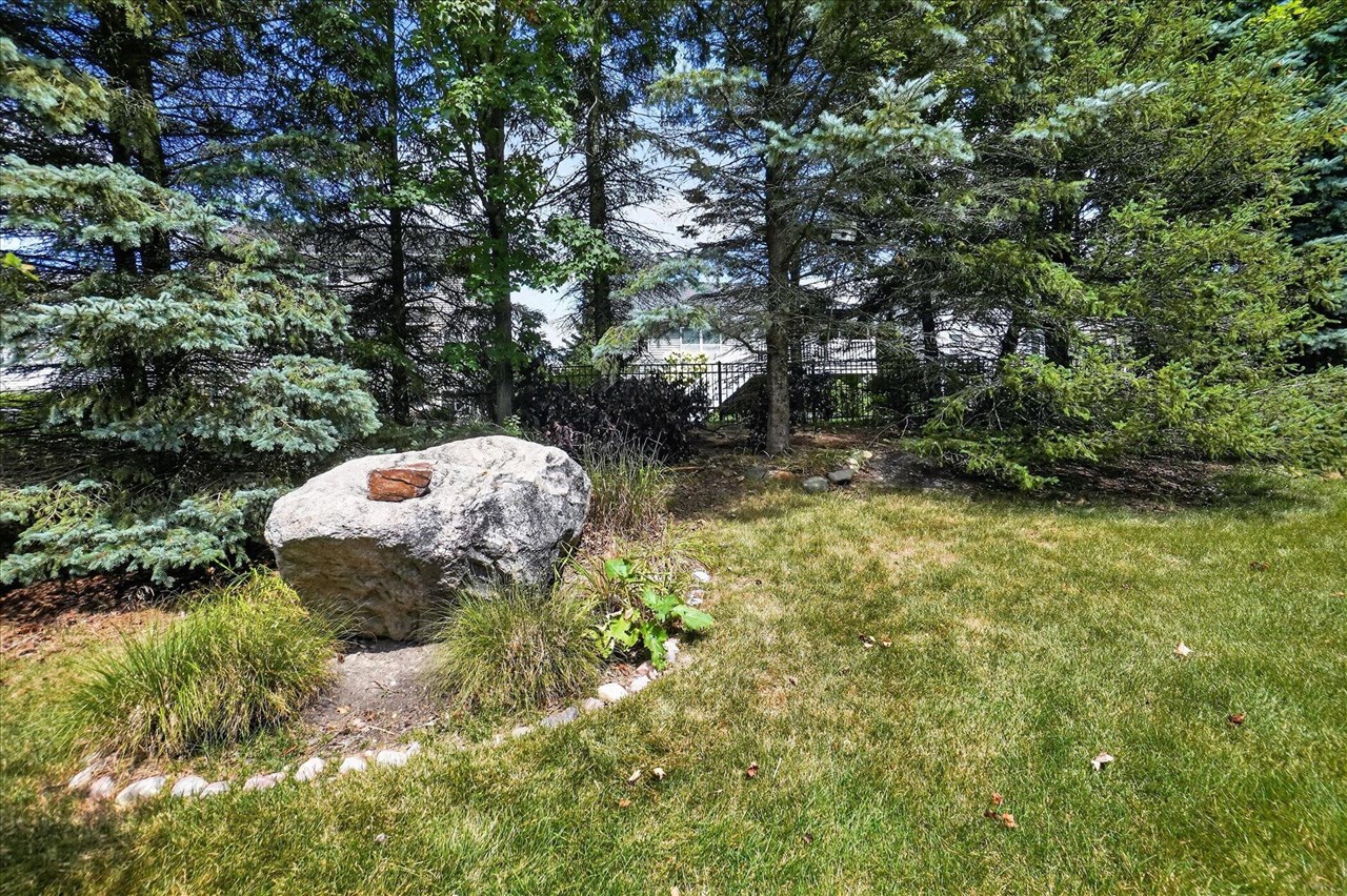 4240 Merriman Loop Property Photo 46