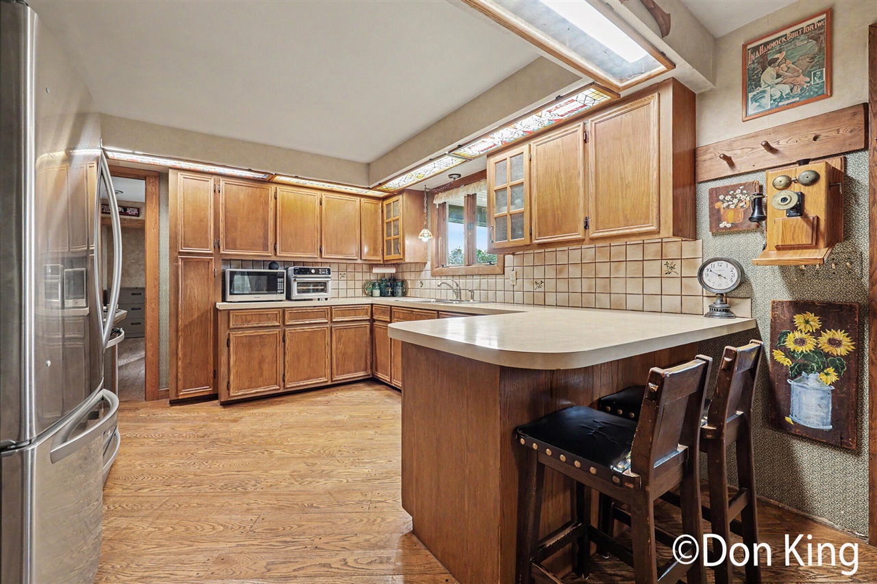 296 13 Mile Road Property Photo 12