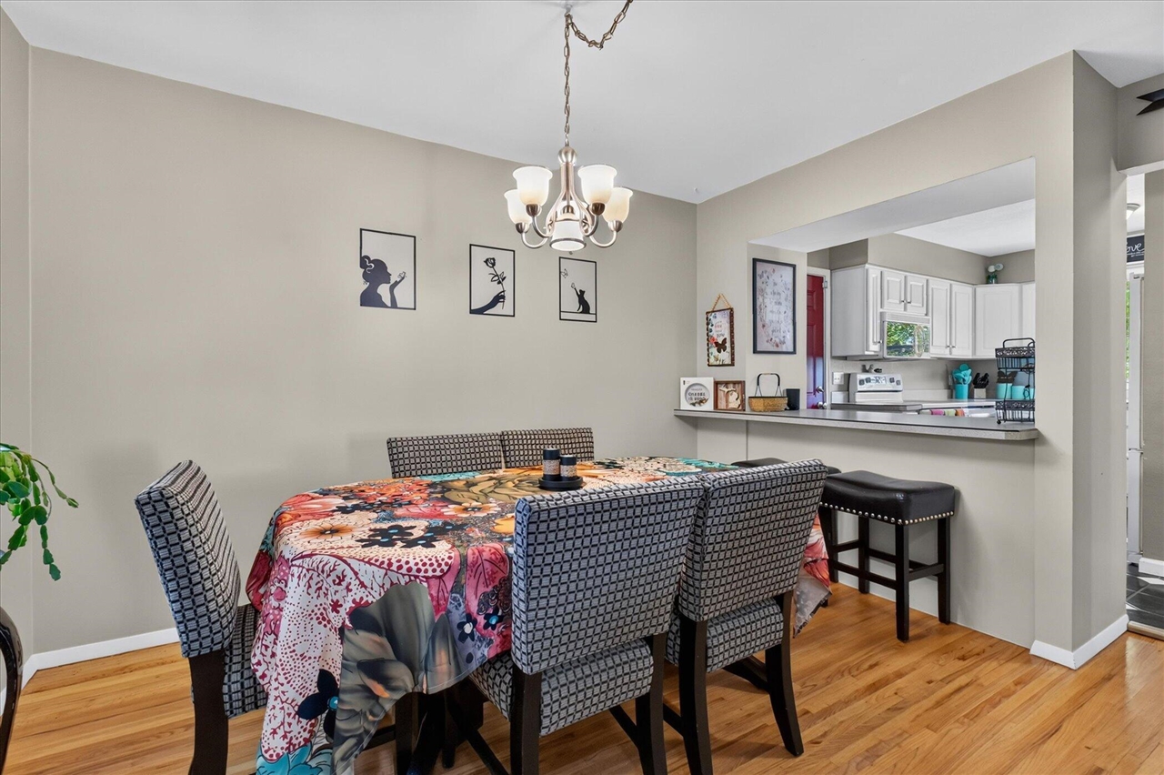 307 Miami Court Property Photo 15