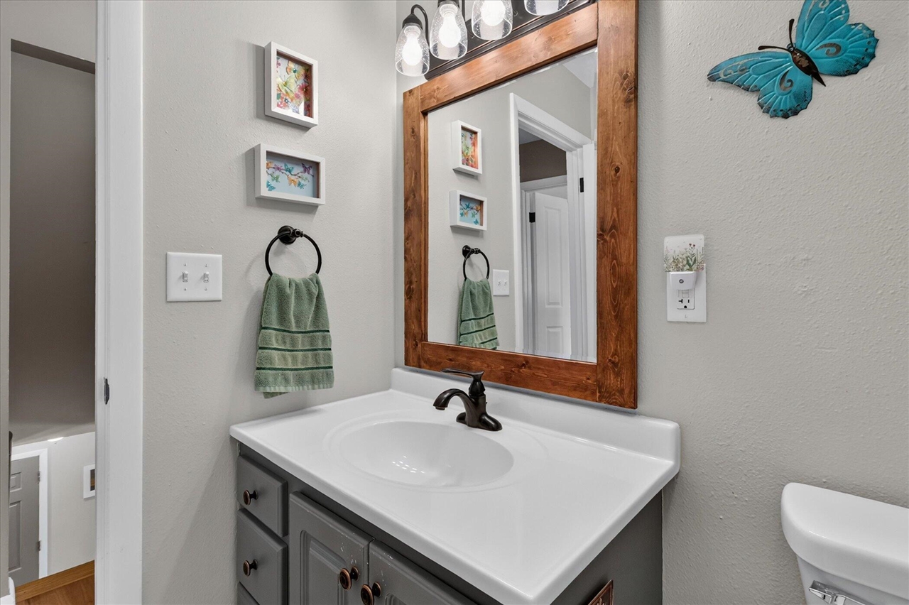 307 Miami Court Property Photo 31